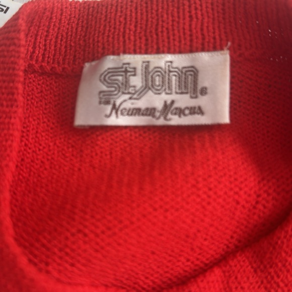 ST John Neiman Marcus Elegant Red Button-Down knit Dress - Picture 5 of 6
